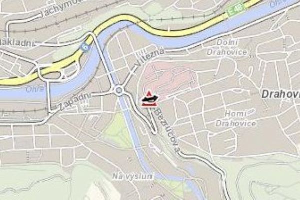 Karlovy Vary: V Bezručově ulici došlo k dopravní nehodě