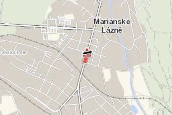 Mariánské Lázně: Střet osobního vozidla s náklaďákem