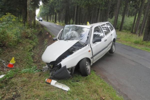 Sokolovsko: Řídili pod vlivem alkoholu. Způsobili dopravní nehodu