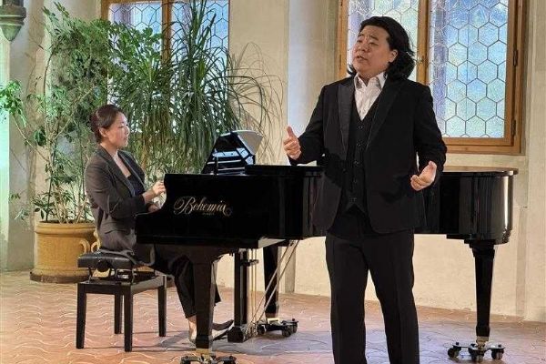 Argentinský tenor Amaya Patricio ovládl prestižní operní soutěž Gabriely Beňačkové