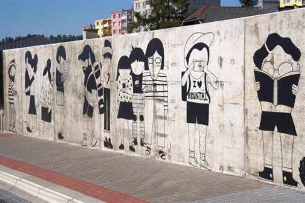 Barevná revoluce v Bruntálu: Muraly mění tvář města