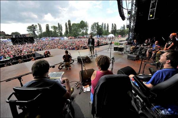 Festival Pojď dál zve pod Vyšehrad na Kapitána Dema i The Tap Tap