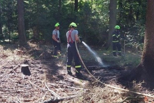 Hasiči varují před požáry