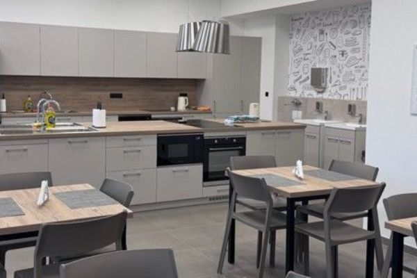 Milionová kuchyň pro mladé kuchaře v Plzni, na Bolevecké základce