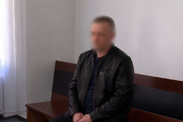 Místo líbánek soud. Muž má jít za vraždu manželky den po svatbě na 12 a půl roku