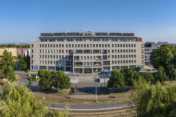 Moravskoslezský kraj investuje 1,5 miliardy do modernizace budov. Projekty zahrnují školy, nemocnice i sociální zařízení