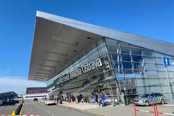 Nejlepší startupy z Moravskoslezska oceněny na mošnovském letišti