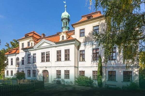 Praha plánuje koupit Veleslavín a Národní dům. Celková hodnota dosahuje 609 milionů korun