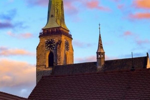 Probíhají opravy zvonů na plzeňské katedrále