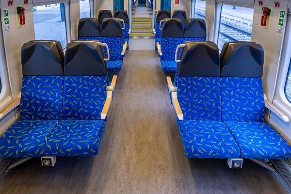 RegioSharky dostaly nový interiér a míří zpět na koleje v Plzeňském kraji