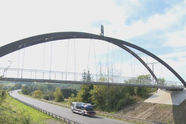 Socha sv. Jakuba - duchovní symbol nebo dopravní riziko?