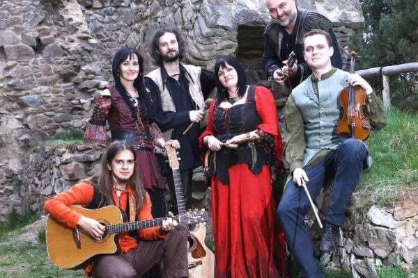 Švihov ožije Hradozámeckou nocí. Připomene klip Nenasytný mnich a přiveze Ginevru