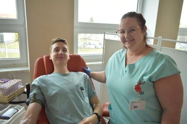 Univerzitní upír ZČU - studenti a zaměstnanci darovali 18 litrů krve