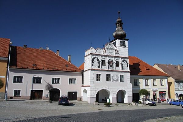 Volyňané se bouří proti zeleným oblastem a parkování při výstavbě bytů