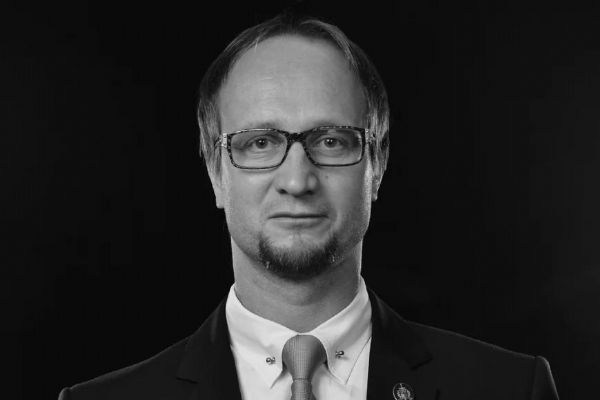 Zemřel bývalý šéf karlovarské mordparty Rudolf Flaška. Případ prověřuje GIBS