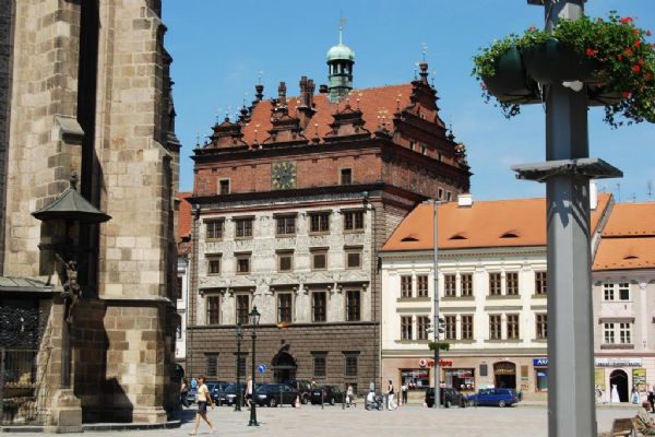 Plzeňská radnice chce být bezbariérovou, vybuduje výtah i sociální zázemí   
