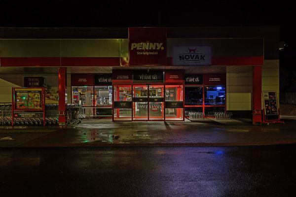Penny Markety v kraji v sobotu večer zhasnou pro Zemi