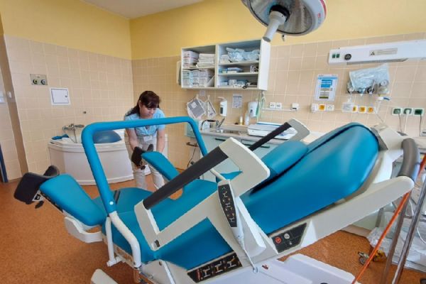 V Domažlicích mají mercedes mezi porodními lůžky V Domažlicích mají mercedes mezi porodními lůžky