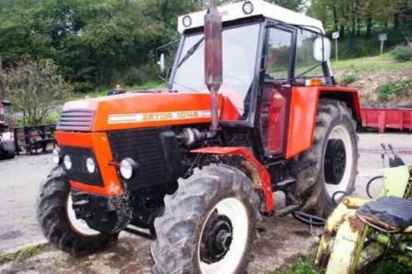 Na Domažlicku se pokusil zloděj ukrást traktor