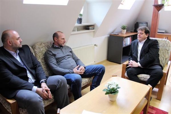 Ašsko: Záchranné práce na kopaninském zámečku mají pokračovat i letos Ašsko: Záchranné práce na kopaninském zámečku mají pokračovat i letos