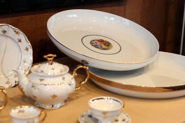 Porcelánka v Klášterci nad Ohří zavírá po 230 letech Porcelánka v Klášterci nad Ohří zavírá po 230 letech