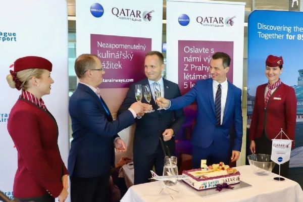 Oceňovaný dopravce Qatar Airways oslavil pět let na Letišti Praha