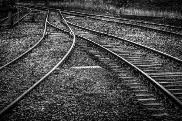 Modernizace trati Plzeň–Horažďovice přijde na 14 mld. Kč Modernizace trati Plzeň–Horažďovice přijde na 14 mld. Kč