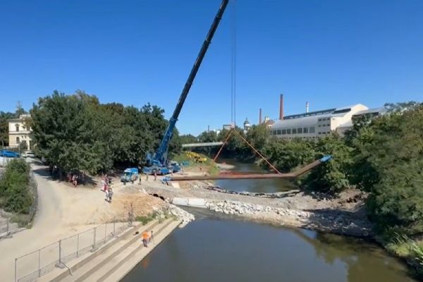 Nové potrubí pod Radbuzou za 32 milionů Nové potrubí pod Radbuzou za 32 milionů