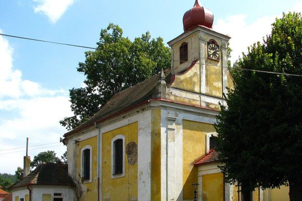 Kopule kostela v Liblíně zpět díky štědré sbírce Kopule kostela v Liblíně zpět díky štědré sbírce