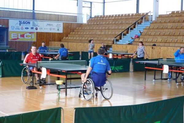 Cheb: Mezinárodní turnaj vozíčkářů ve stolním tenise 