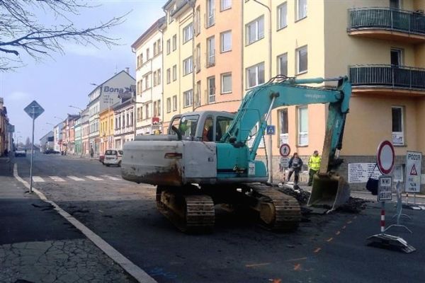 Cheb: Začala rekonstrukce části Písečné ulice