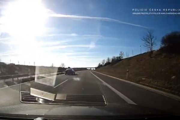 Chebsko: Na dálnici překročil rychlost o 87 km/h