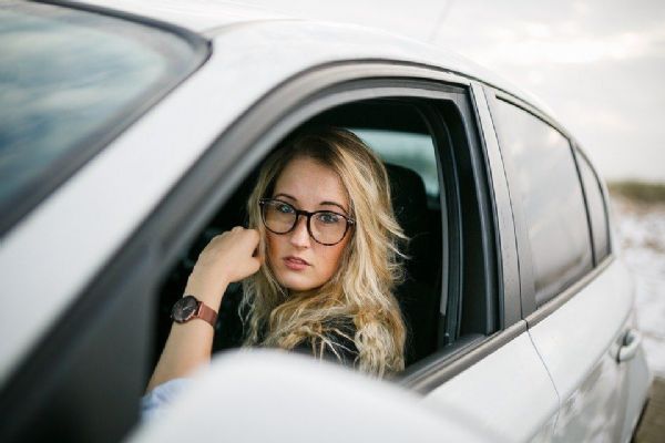 Do konce roku v Karlovarském kraji skončí platnost několika tisícům řidičských průkazů