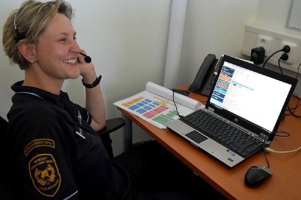 Karlovarsko: Informační centrum bude sloužit volajícím při událostech s hromadným postižením osob