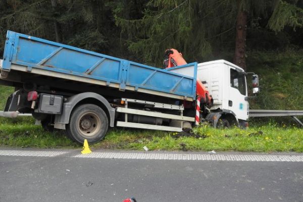 Karlovy Vary: Včerejší nehoda nákladního vozidla