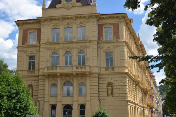 Karlovy Vary: Ve městě bude možnost studovat na Univerzitě Karlově