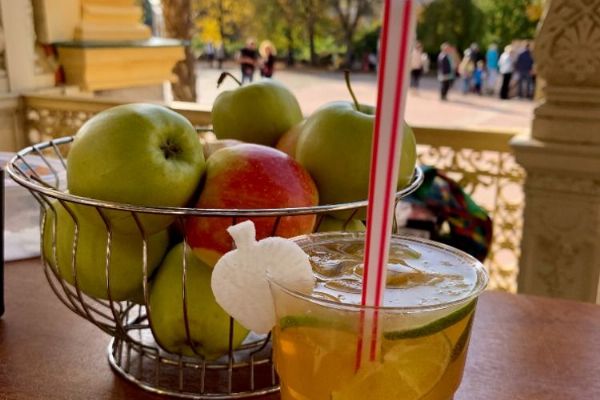 Mariánské Lázně: Na kolonádě budou Trhy medu a jablek