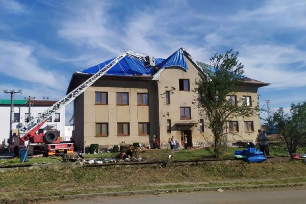 Obrovské množství lidí stále pomáhá na jižní Moravě