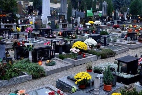 Sokolov: Památka zesnulých. Městská policie varuje před zloději