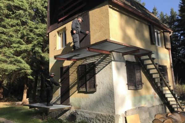 Sokolovsko: Před sezónou policisté kontrolovali chaty a zahrady