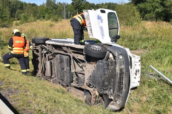 Včerejší nehoda na šestce uzavřela provoz na Sokolov