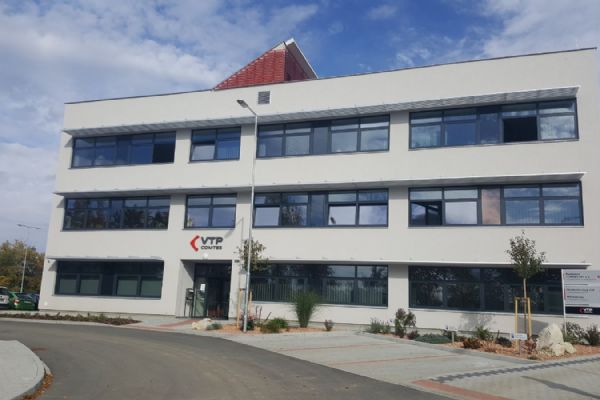 COMTES FHT dokončil v Dobřanech výstavbu vědeckotechnického parku za 171 milionů korun