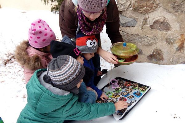 Děti z jihlavského Klubíčka pozorovaly ptáčky a zúčastnily se soutěže v zoo