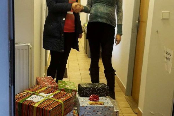 Krabice od bot potěší 15 dětí z rodin v nouzi na Pelhřimovsku