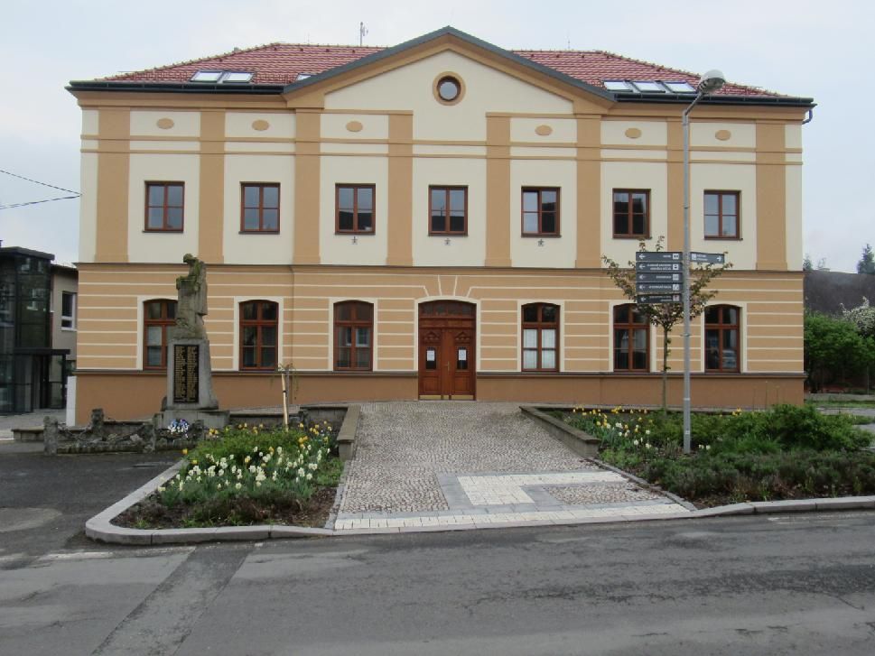 Mirošovská radnice hostí výstavu Stavba roku