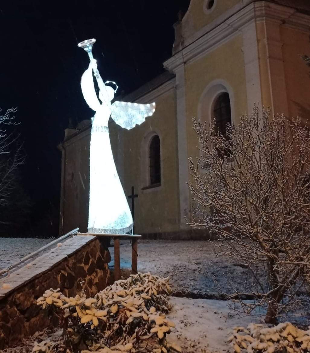 V Chodové Plané ukradli dvoumetrového anděla