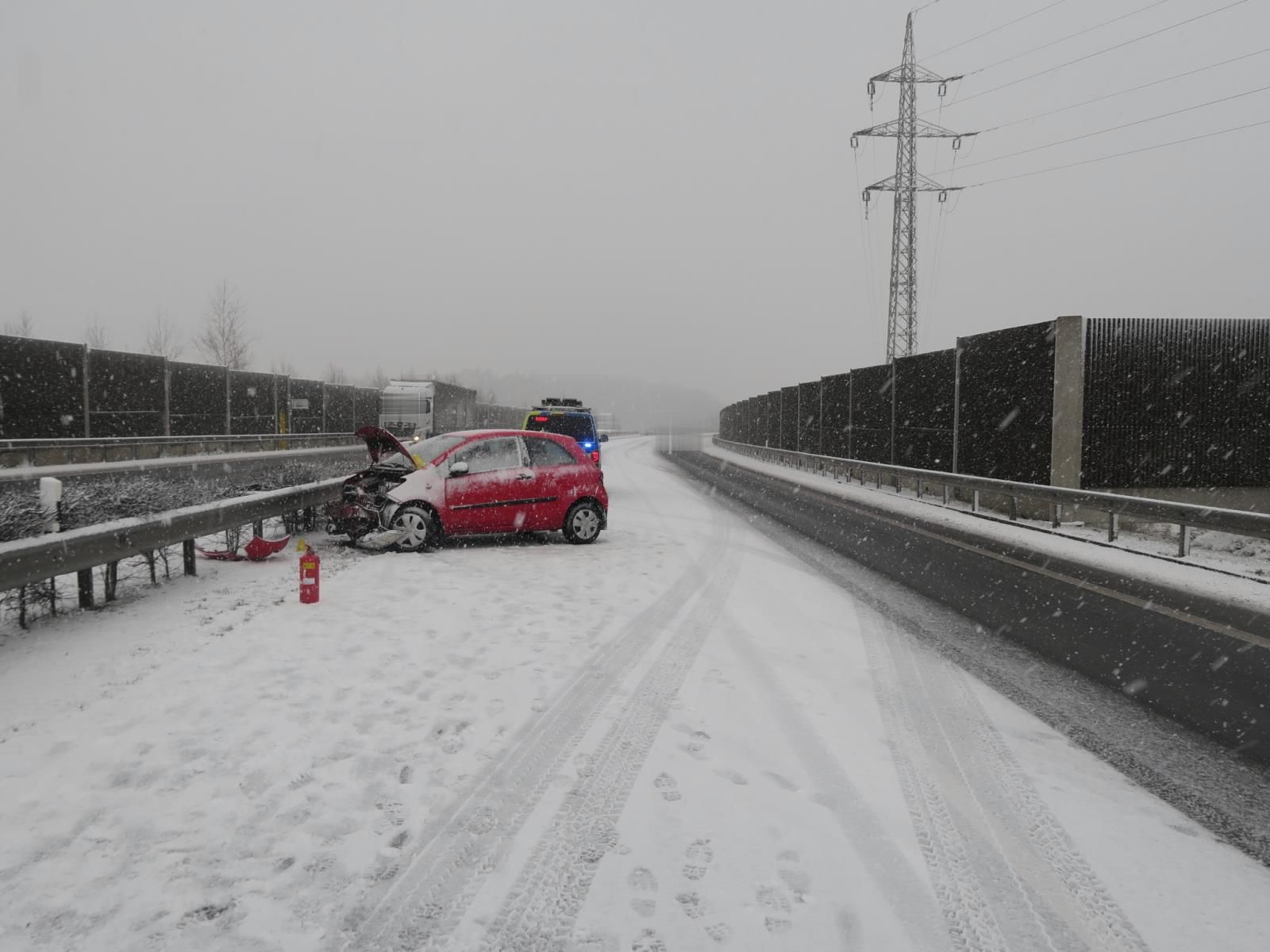 Region: Mráz a sníh zkomplikovaly život řidičům