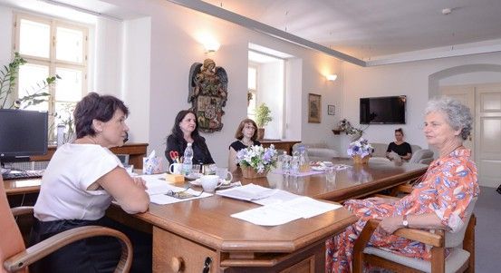 Oceněná spisovatelka Alena Zemančíková slaví 70