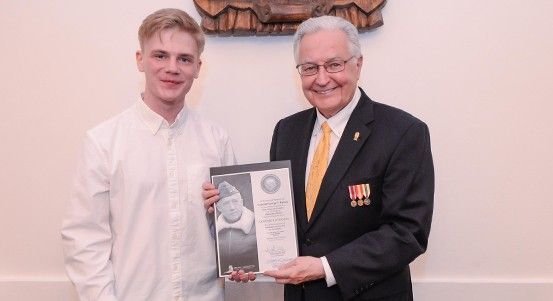 Plzeňský student obdržel Čestné stipendium generála Pattona