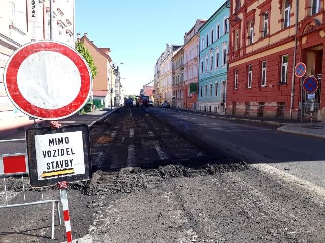 Cheb: Začala rekonstrukce Karlovy ulice